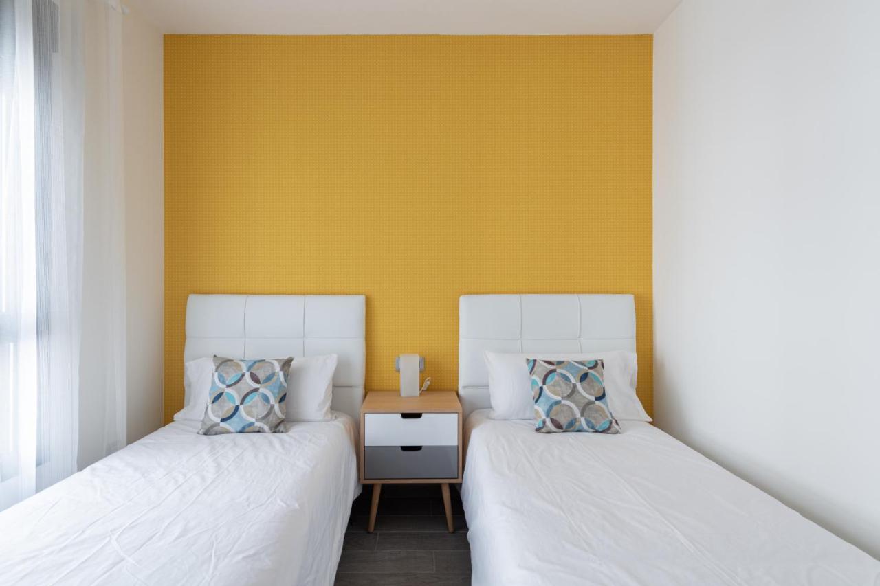 Homeforguest Apartamento En Residencia De Lujo Con Terraza Y Piscina La Guirra ภายนอก รูปภาพ