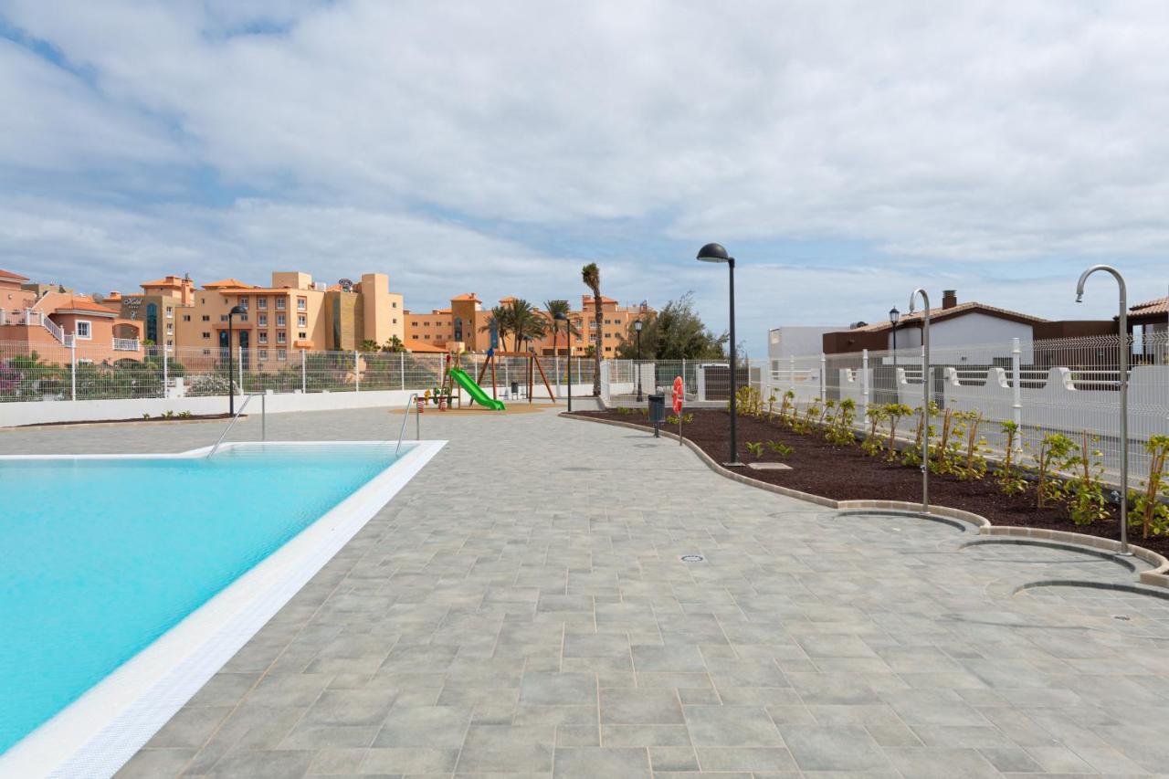 Homeforguest Apartamento En Residencia De Lujo Con Terraza Y Piscina La Guirra ภายนอก รูปภาพ