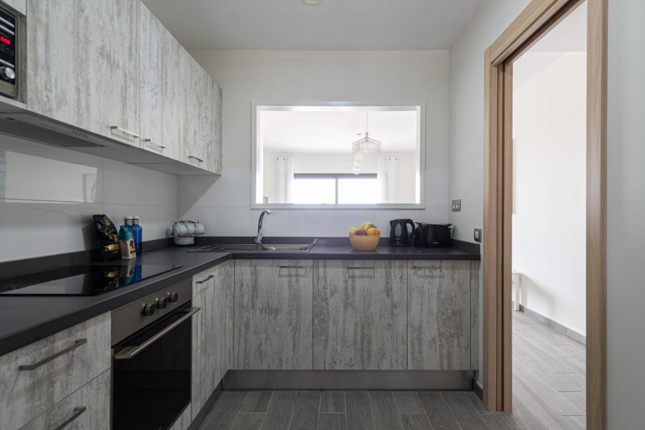 Homeforguest Apartamento En Residencia De Lujo Con Terraza Y Piscina La Guirra ภายนอก รูปภาพ