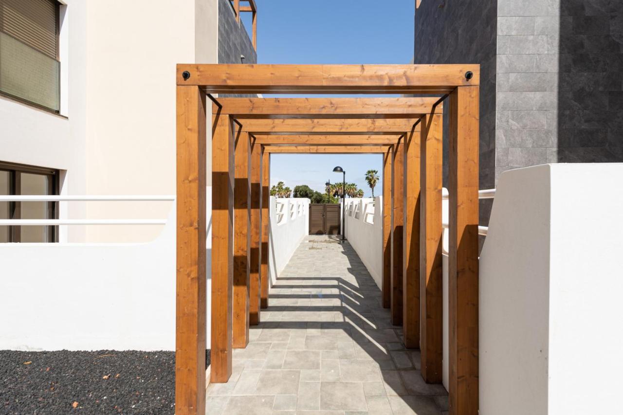 Homeforguest Apartamento En Residencia De Lujo Con Terraza Y Piscina La Guirra ภายนอก รูปภาพ
