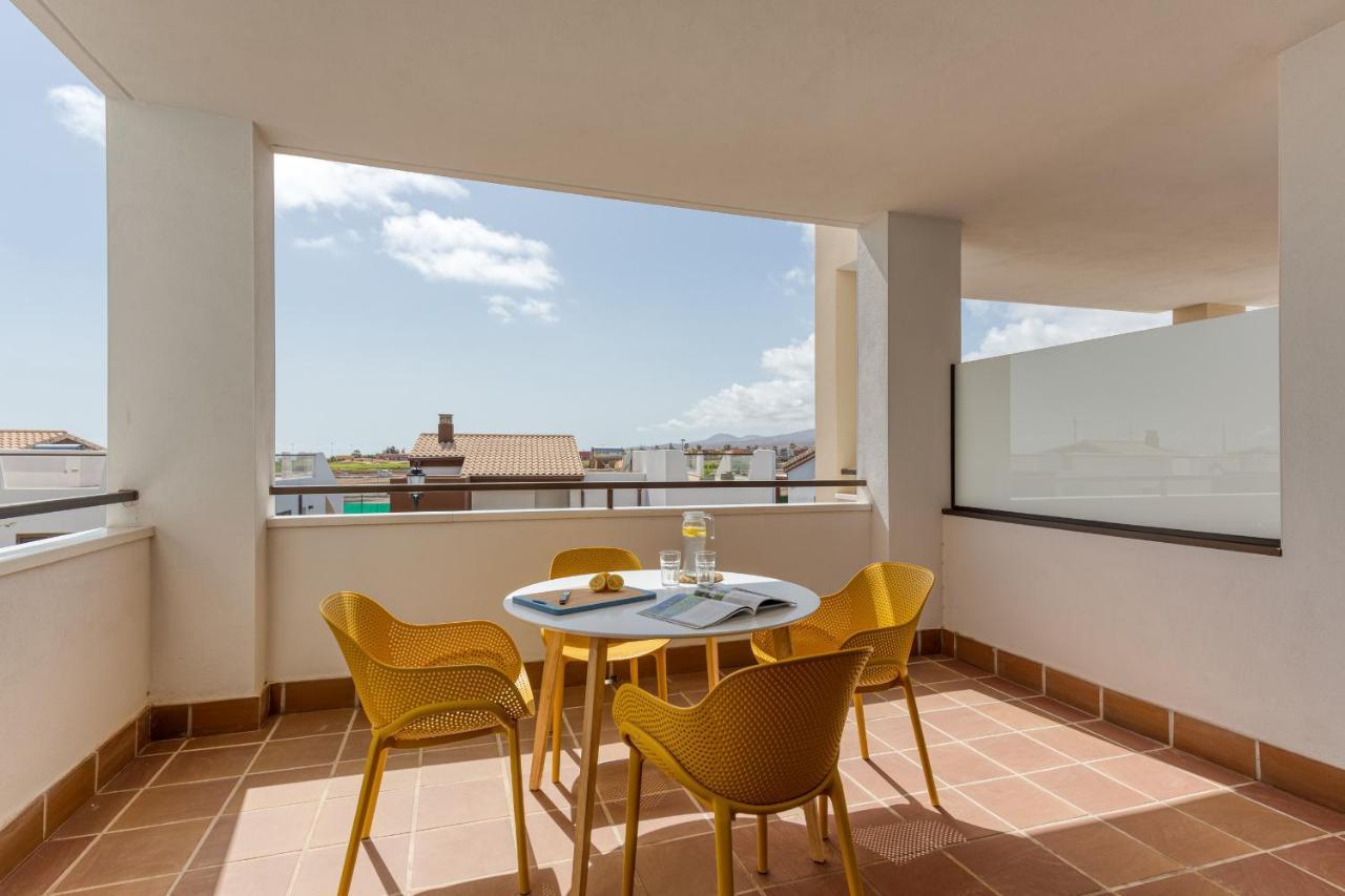 Homeforguest Apartamento En Residencia De Lujo Con Terraza Y Piscina La Guirra ภายนอก รูปภาพ