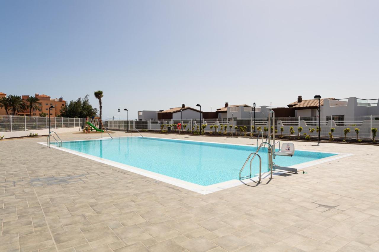 Homeforguest Apartamento En Residencia De Lujo Con Terraza Y Piscina La Guirra ภายนอก รูปภาพ